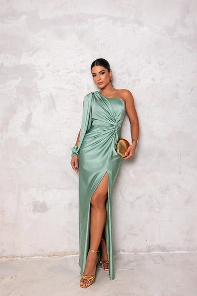 Rosea Elegant Maxi Dress