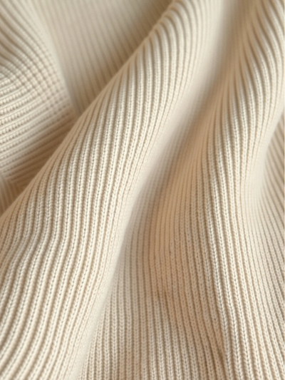 Sweter z Kwartowym Zamkiem