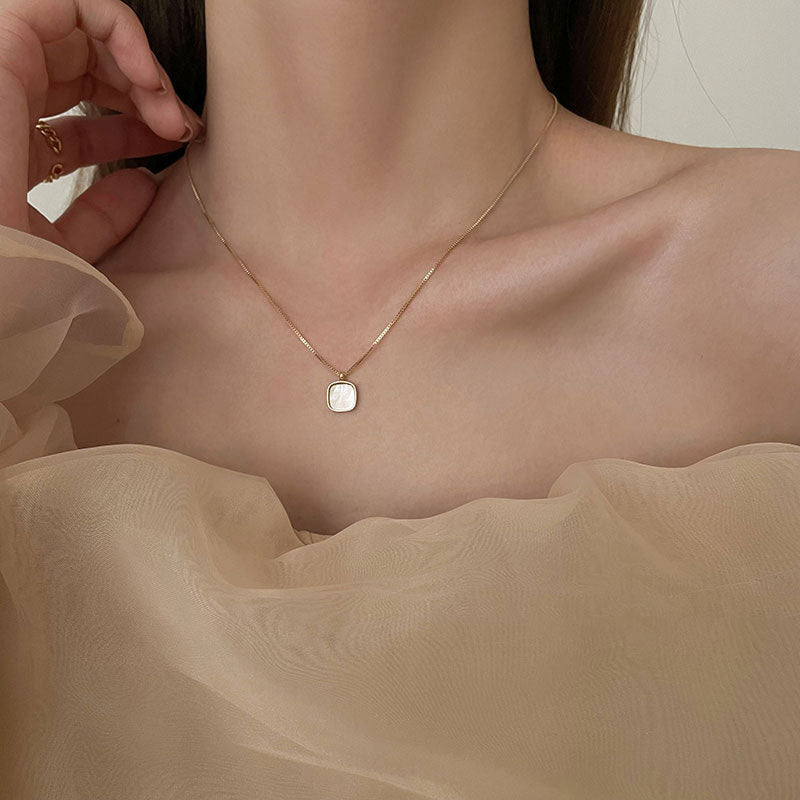 Naszyjnik Sophie Gold z Wisiorkiem z Perłą | Złoto 18k
