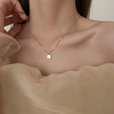 Naszyjnik Sophie Gold z Wisiorkiem z Perłą | Złoto 18k
