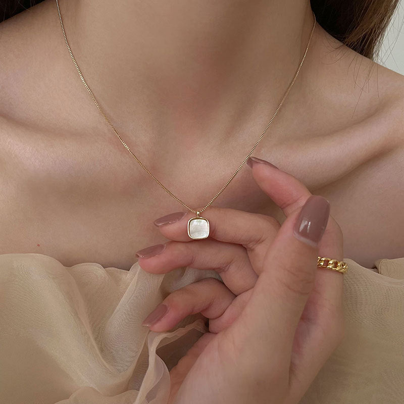 Naszyjnik Sophie Gold z Wisiorkiem z Perłą | Złoto 18k