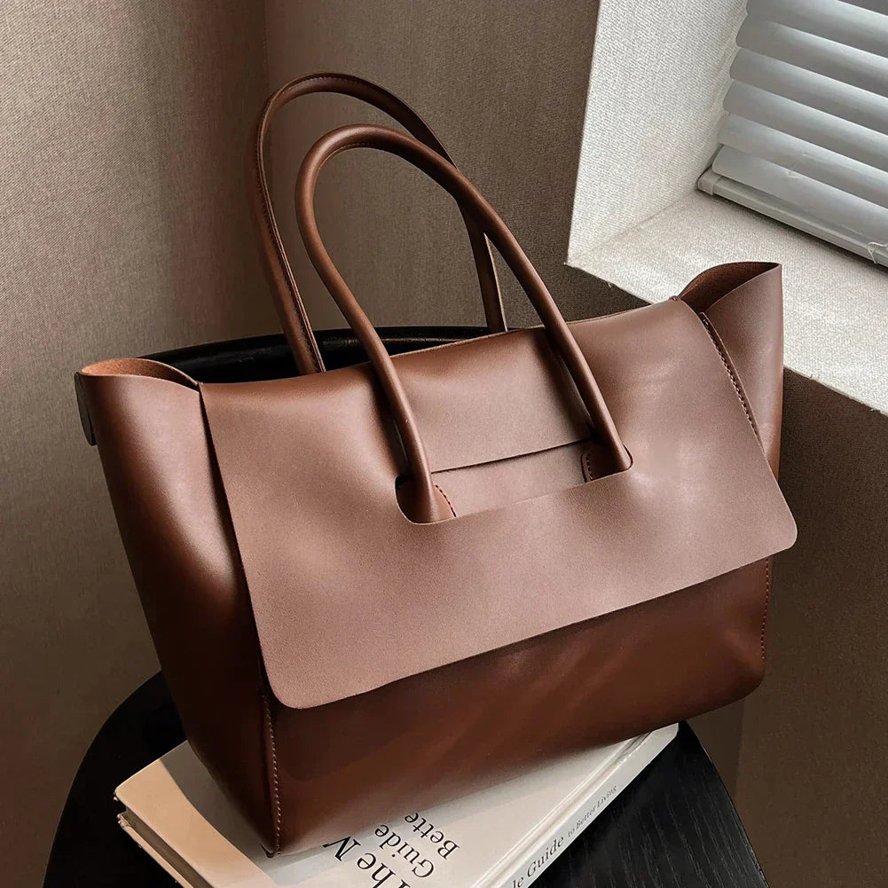 Tova™ – Minimalistyczna Torebka na Ramię z Ekoskóry od Mazur & Mazur©