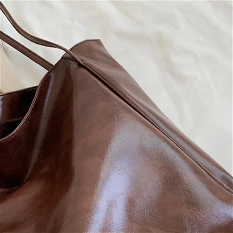 Mazur & Mazur© – Elegancka brązowa torba tote o skórzanym wyglądzie
