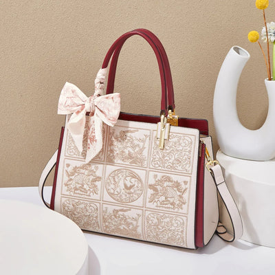 Sylvia™ – Unikalna torebka crossbody z haftem i kokardą od Mazur & Mazur©