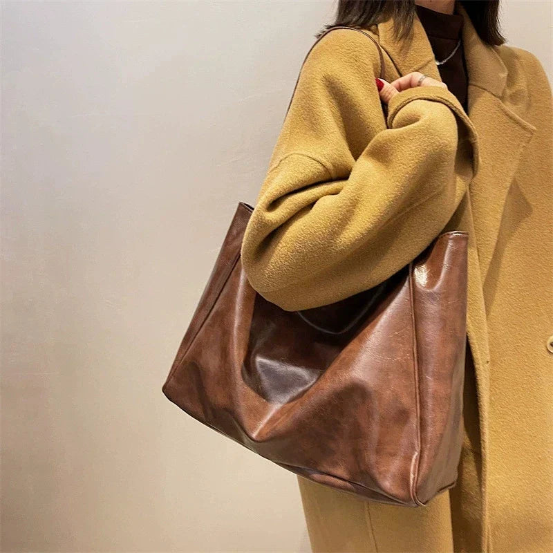 Mazur & Mazur© – Elegancka brązowa torba tote o skórzanym wyglądzie