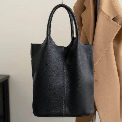Mazur & Mazur© saga™ – Jasnoniebieska torba typu bucket o luksusowym wyglądzie skóry