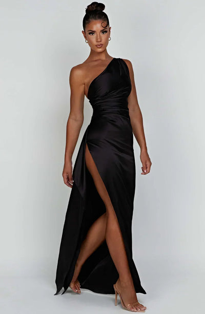 Rosea Elegant Maxi Dress