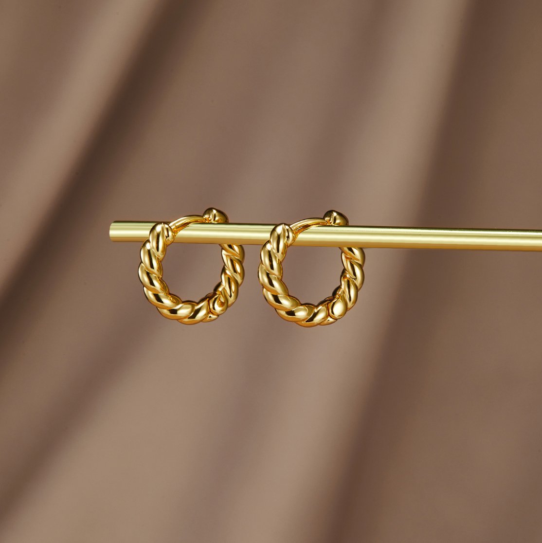 Luna Eleganckie Skręcone Kolczyki | Złoto 14k