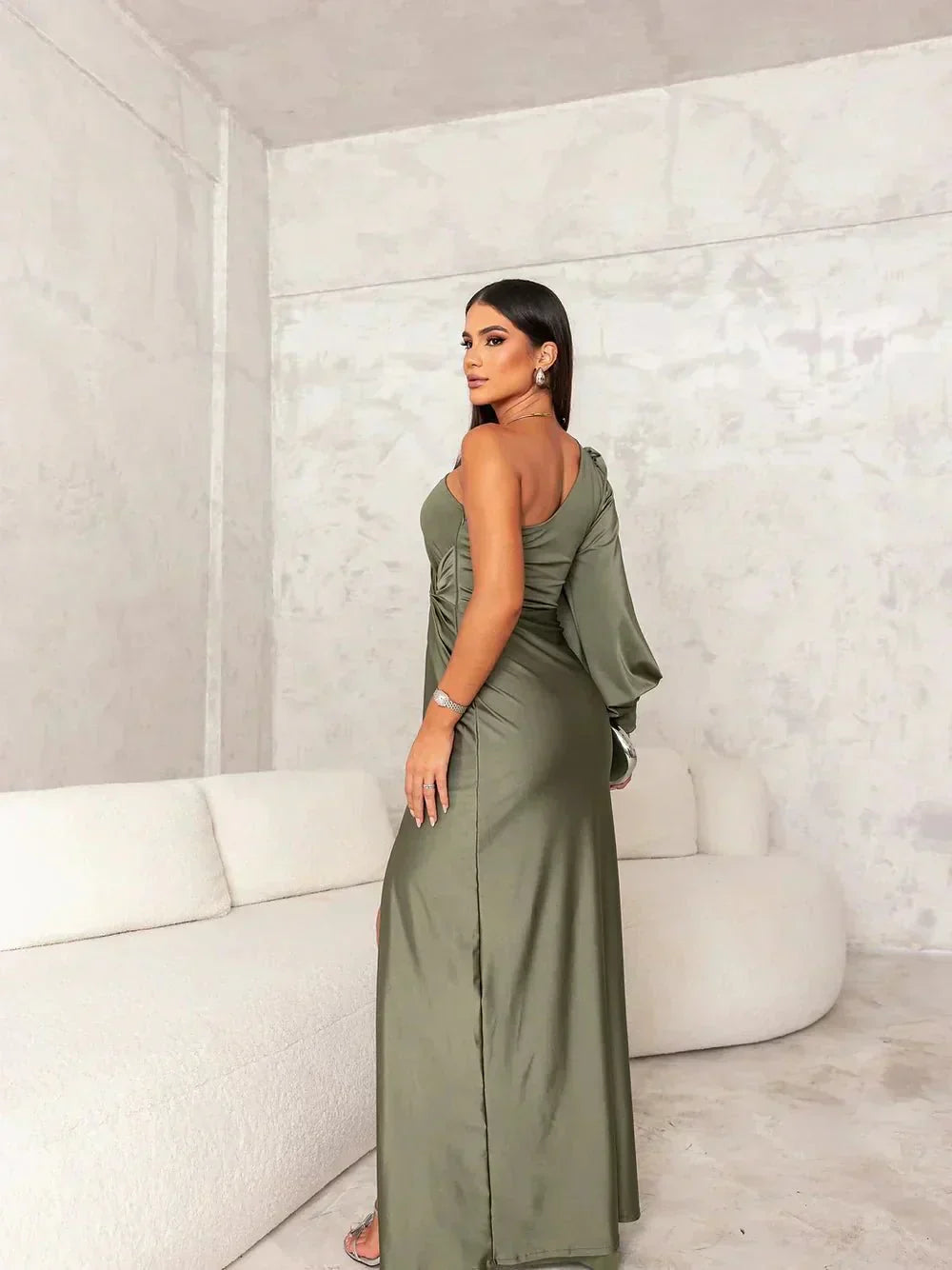 Elegancka sukienka z jedwabiu Rosea z rozcięciem